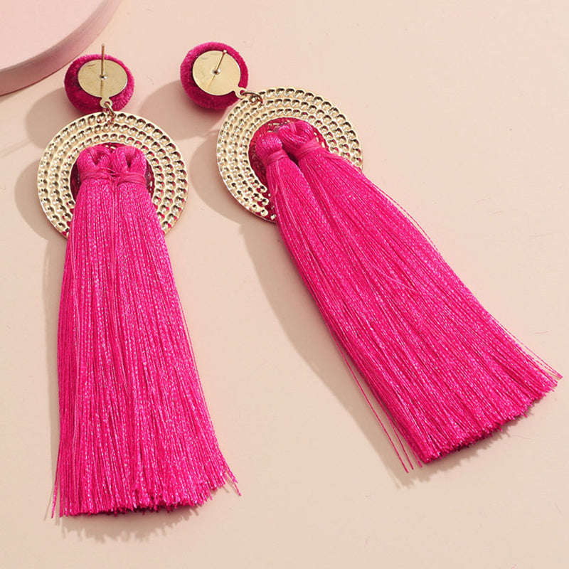 Pendientes Largos con Flecos Fucsia – Estilo Glamour Chic