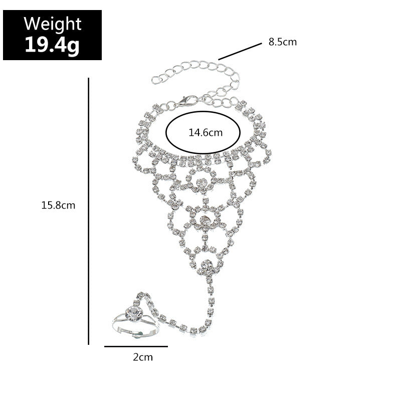 Pulsera Esclava con Anillo y Cristales Brillantes – Diseño de Lujo para Eventos