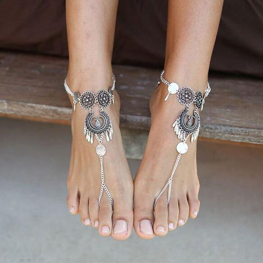 Tobillera Barefoot Plateada con Estilo Tribal y Cadenas – Joya para Pies Boho