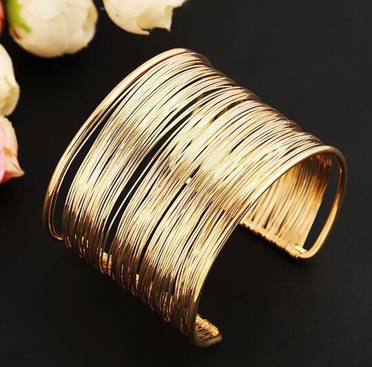 Brazalete Ancho Dorado de Hilos Metálicos | Pulsera Moderna y Ligera para Mujer