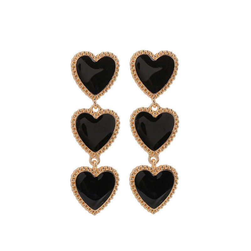 Pendientes Largos con Corazones Triple – Rojo o Negro con Borde Dorado