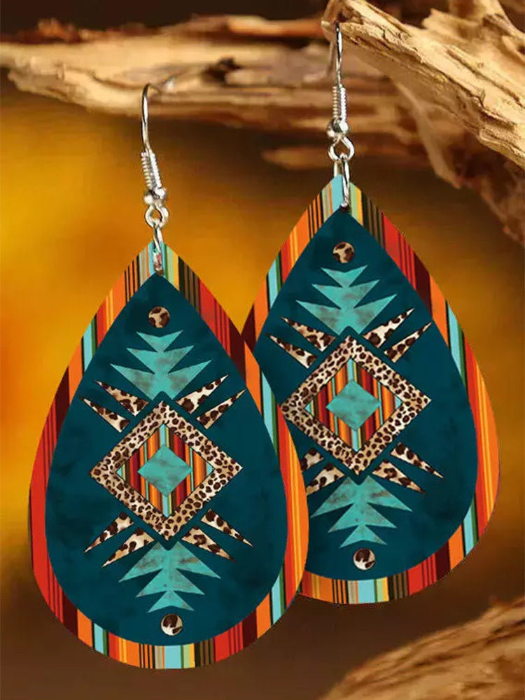 Pendientes Boho de Cuero con Estampado Étnico en Forma de Lágrima