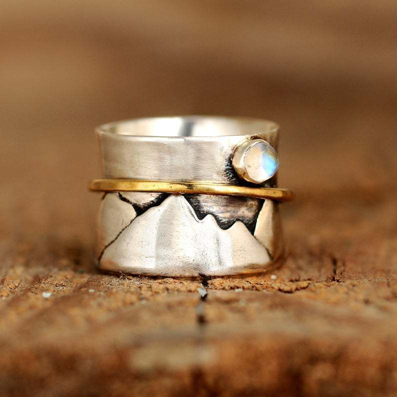 Anillo Geométrico Europeo y Americano con Acabado en Aleación – Estilo Único para Mujer