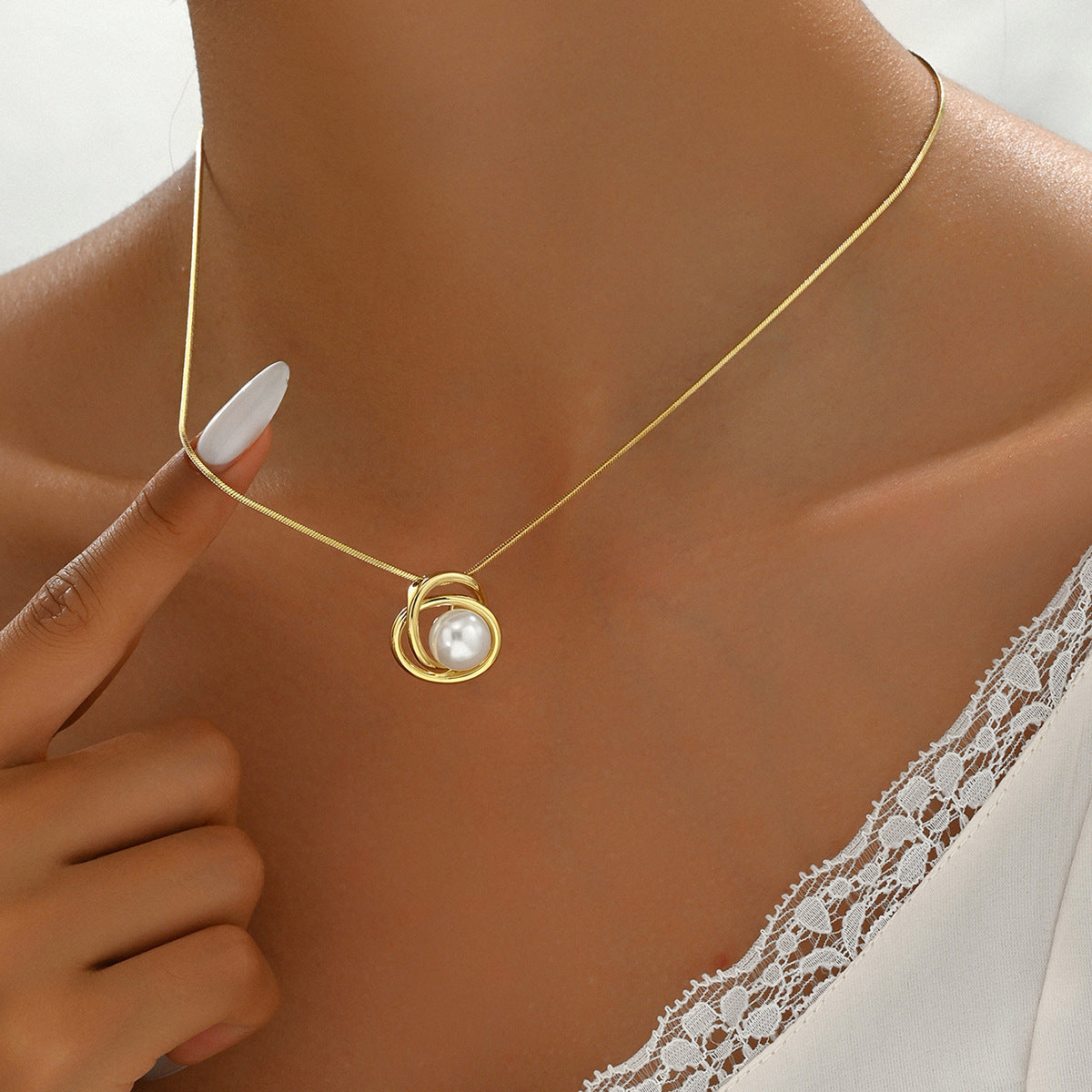 Collar Minimalista con Perla y Cadena Fina – Estilo Elegante en Dorado o Plata