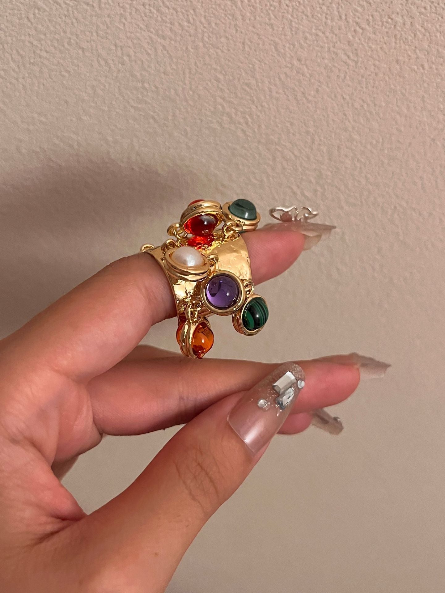 Anillos Retro de Aleación con Piedras Coloridas – Joyería Única y Vintage para Mujeres