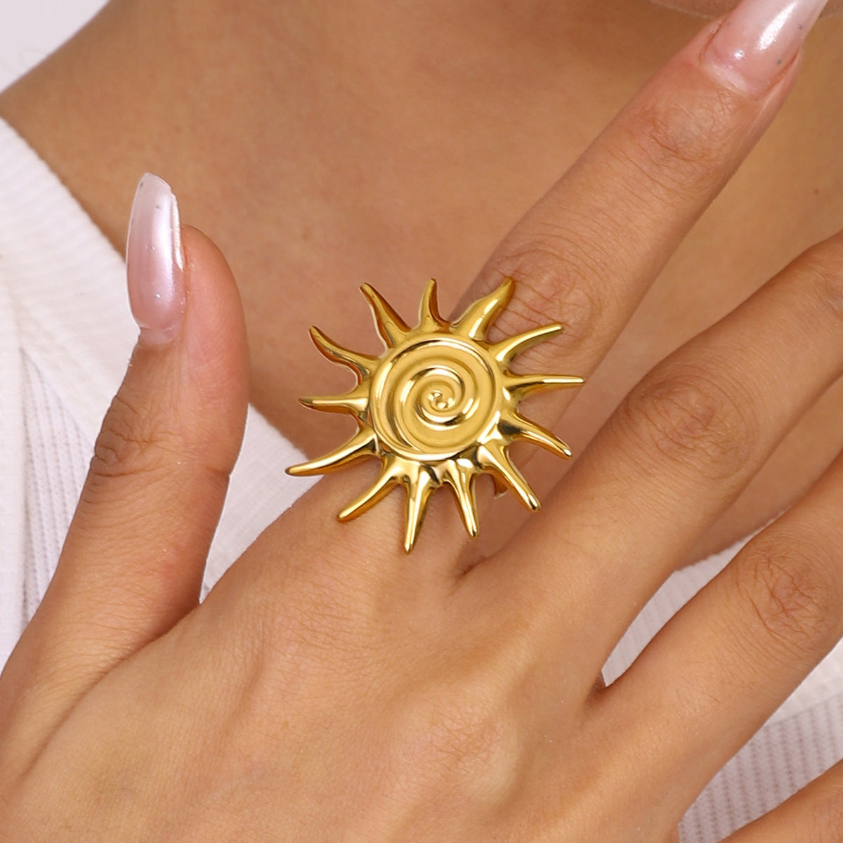 Anillo Sol Dorado en Acero Inoxidable – Ajustable y Resistente al Agua