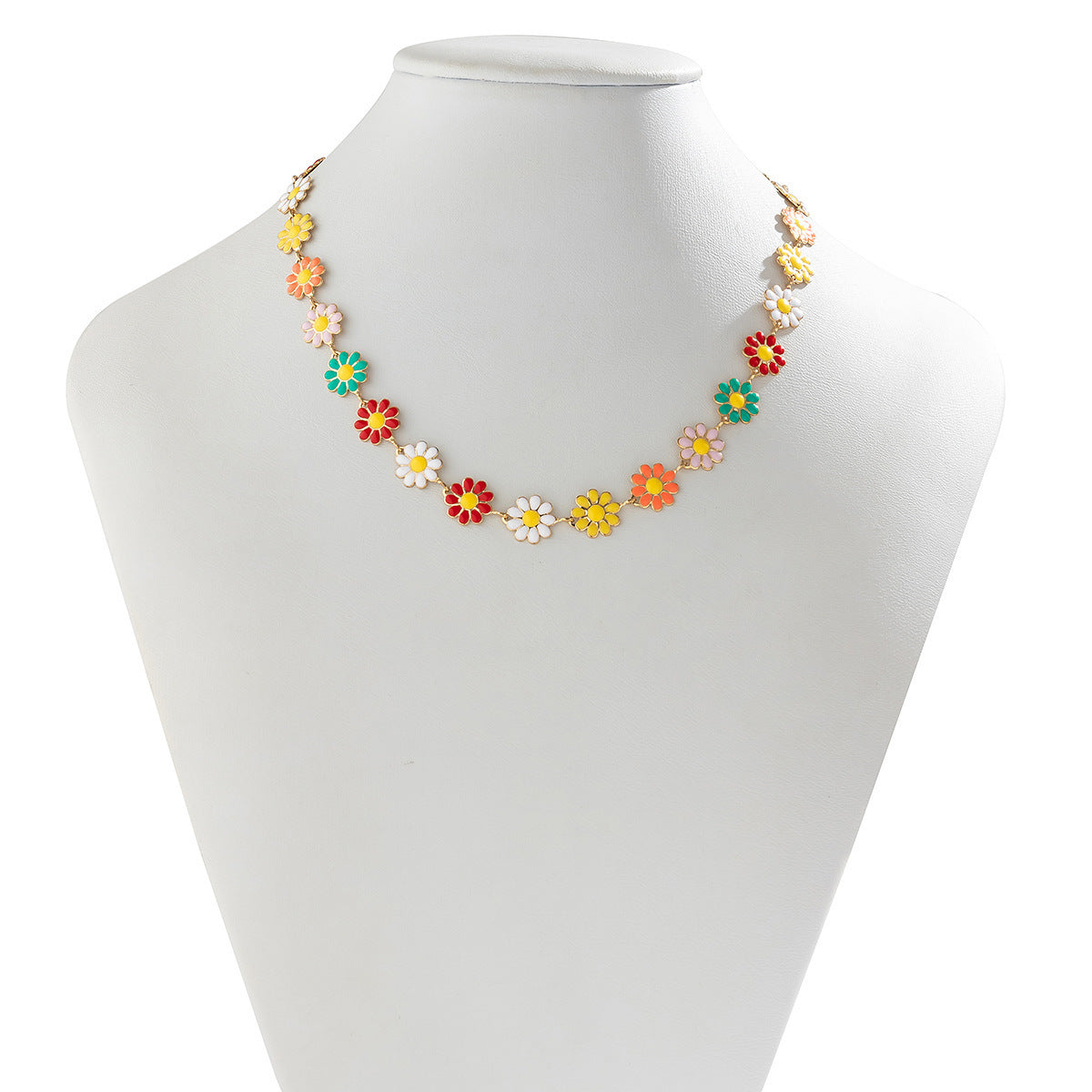 Collar de Margaritas Esmaltadas – Estilo Floral y Romántico