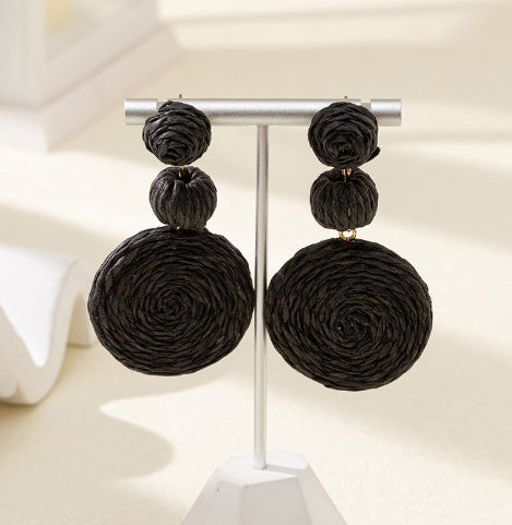 Pendientes Redondos de Ratán – Estilo Natural Hecho a Mano