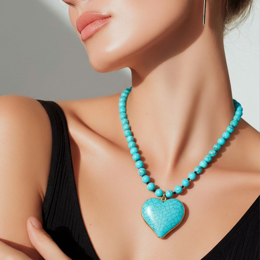 Collar de Piedras con Colgante Corazón – Estilo Bohemio Chic