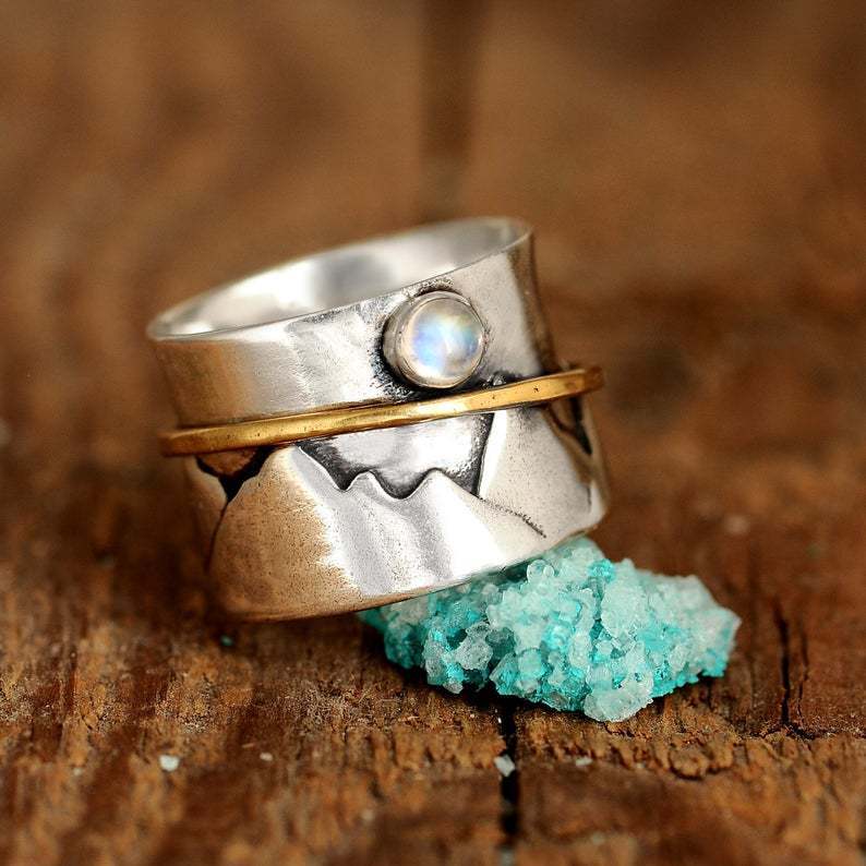 Anillo Geométrico Europeo y Americano con Acabado en Aleación – Estilo Único para Mujer