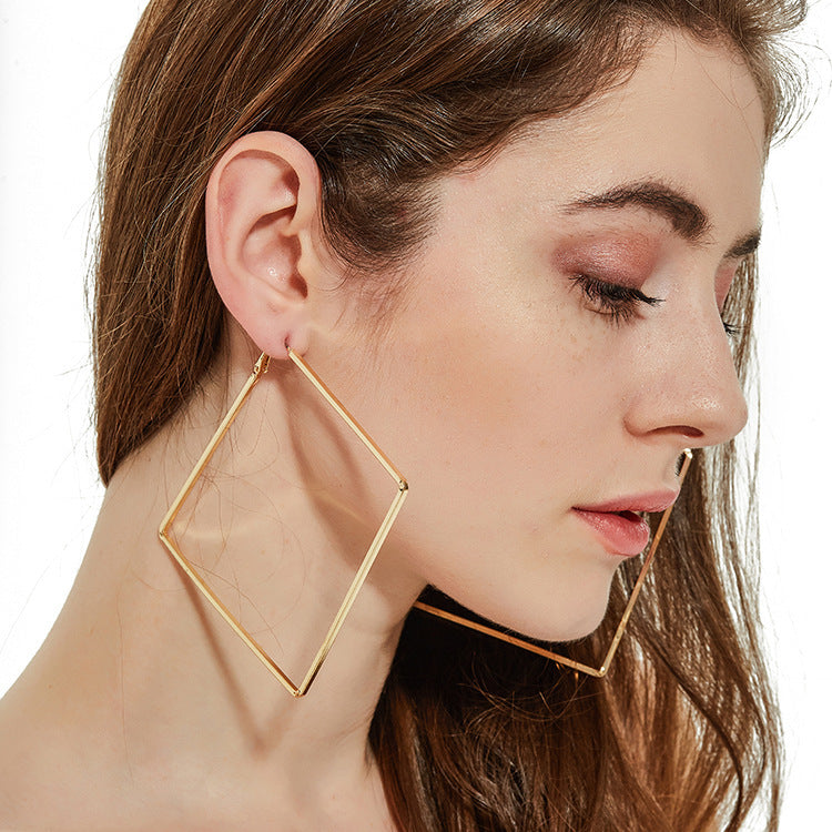 Pendientes Geométricos Grandes en Forma de Cuadro – Estilo Minimalista Chic