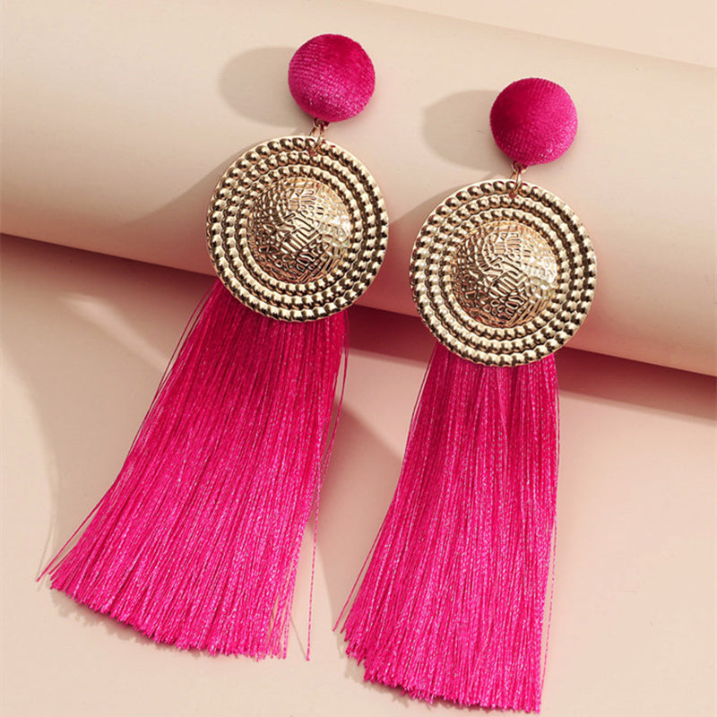 Pendientes Largos con Flecos Fucsia – Estilo Glamour Chic