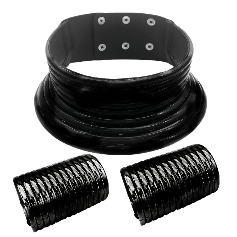 Set de Joyería Tribal con Collares y Brazaletes Dorados – Estilo Africano Impactante