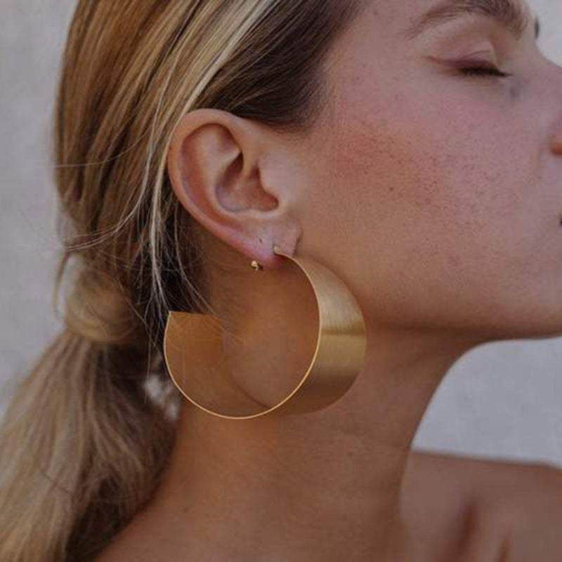 Pendientes Aros Geométricos Grandes – Estilo Minimalista y Audaz